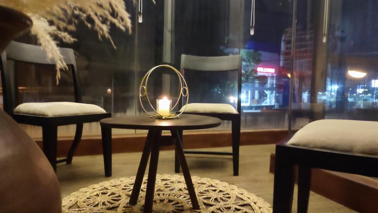 Cinnamon Tan Boutique Hotel 니곰보 외부 사진