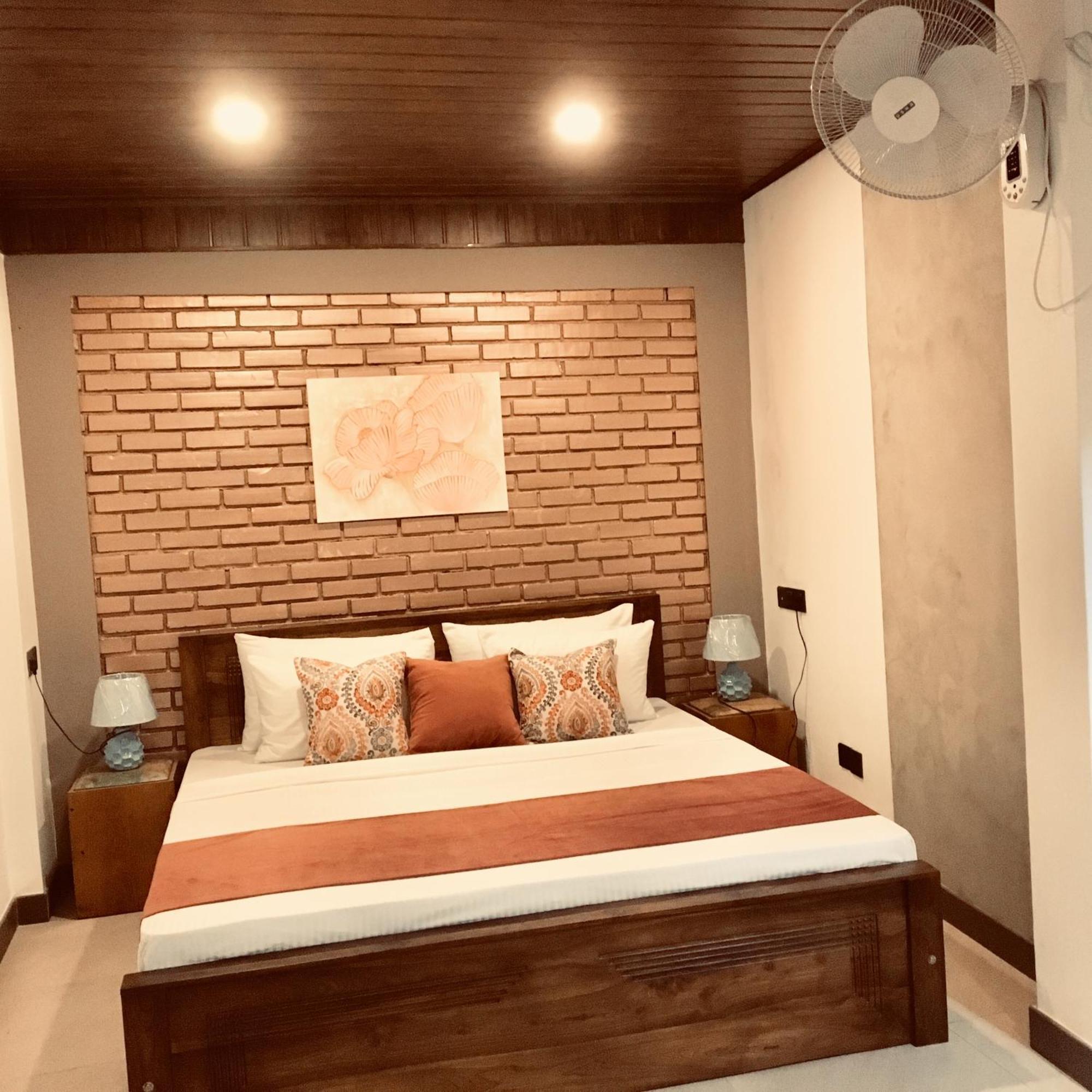 Cinnamon Tan Boutique Hotel 니곰보 외부 사진